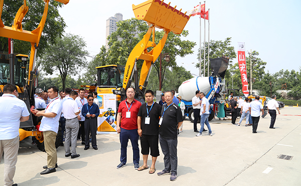 萊工.jpg 萊工.jpg